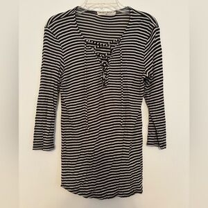 8 T-shirts
Kohl’s, Old Navy, American Eagle, Pink, Delia’s, Other
Flexible!